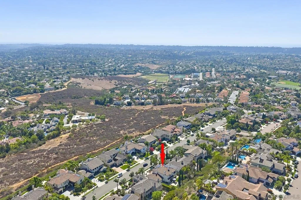 Photo of 7598 Circulo Sequoia
