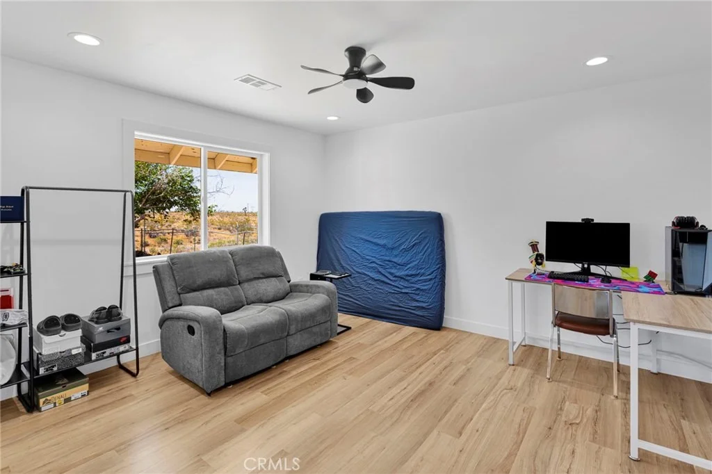 Photo of 8038 Begonia Road