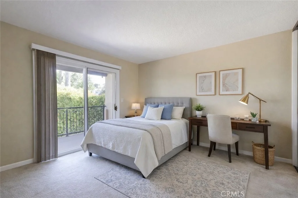 Photo of 5755 Avenida Estoril
