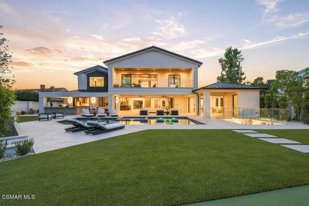 Photo of 4400 Oak Place Drive