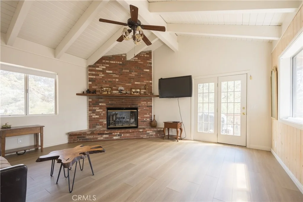 Photo of 1068 Lookout Mountain Road
