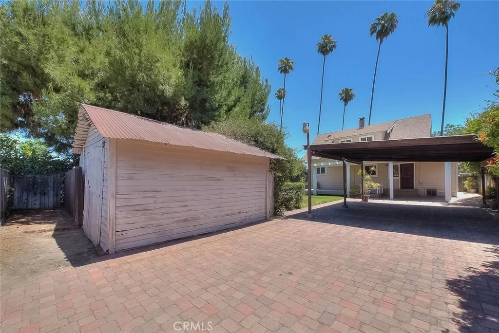 Photo of 563 Claremont