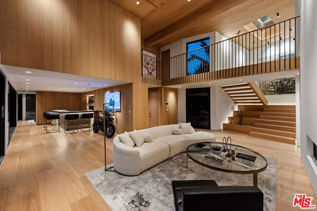 Photo of 1663 Summitridge Drive