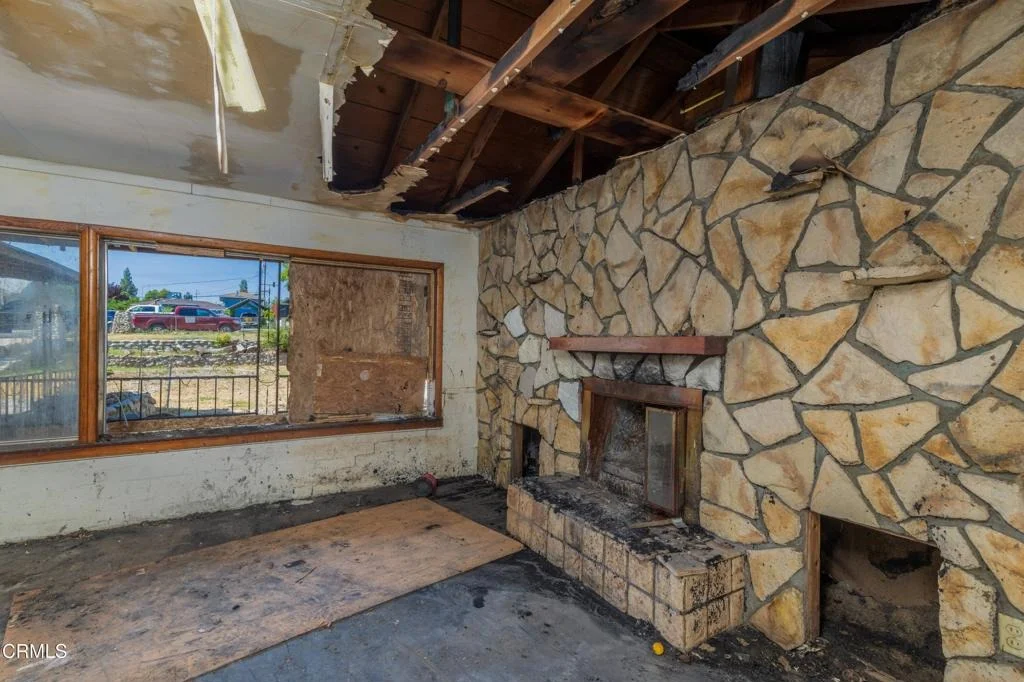 Photo of 3035 Lake Street