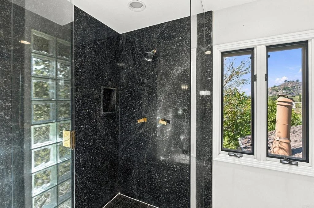 Photo of 4525 Lyons Drive