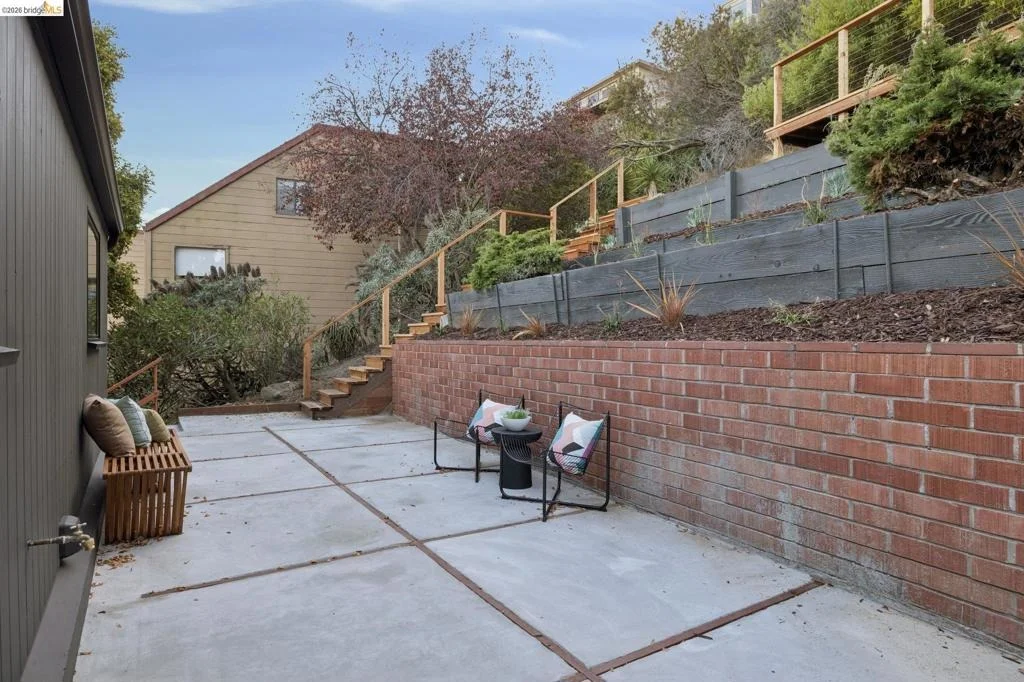 Photo of 953 Hillside Ave