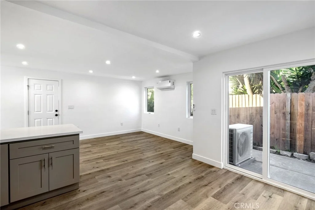 Photo of 959 2nd