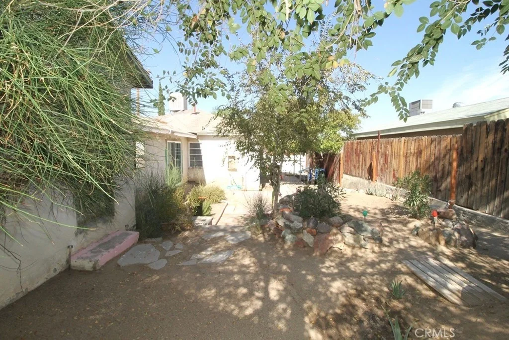 Photo of 100 E Desert View