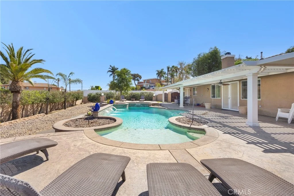 Photo of 2551 Rosser Dr