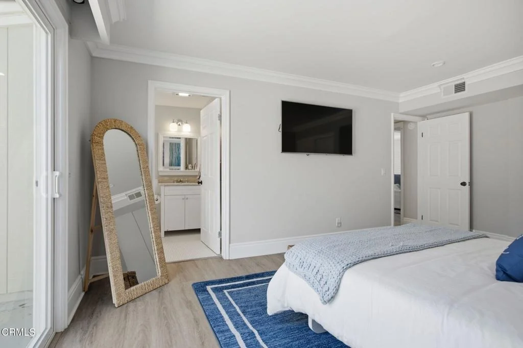 Photo of 1410 Marine Way