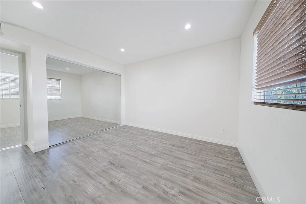 Photo of Unit 4 at 10274 Tujunga Canyon Boulevard