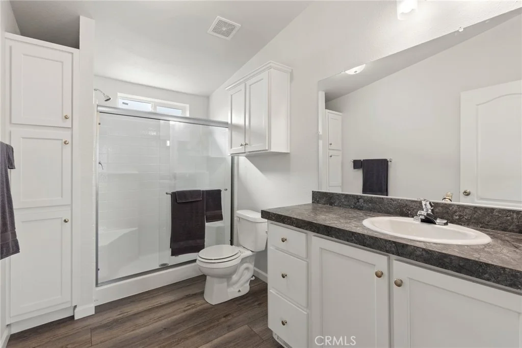 Photo of 1350 Pearson