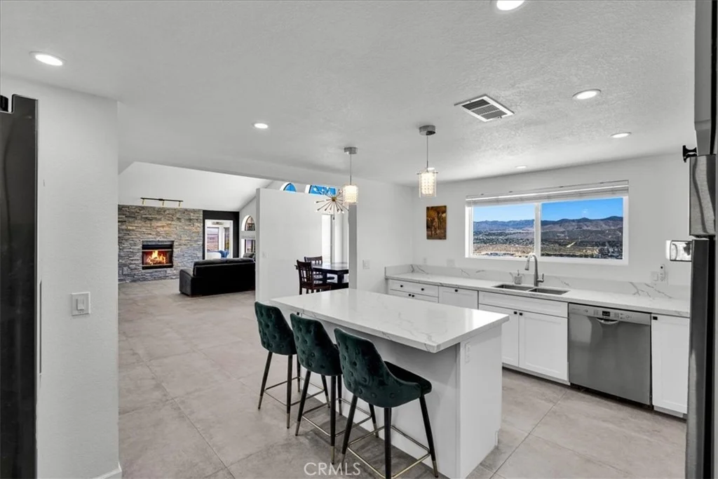 Photo of 6177 Mandarin Road