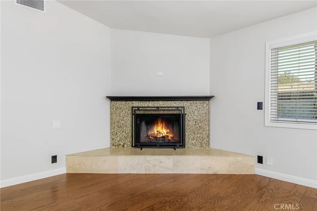 Photo of 23584 Brook