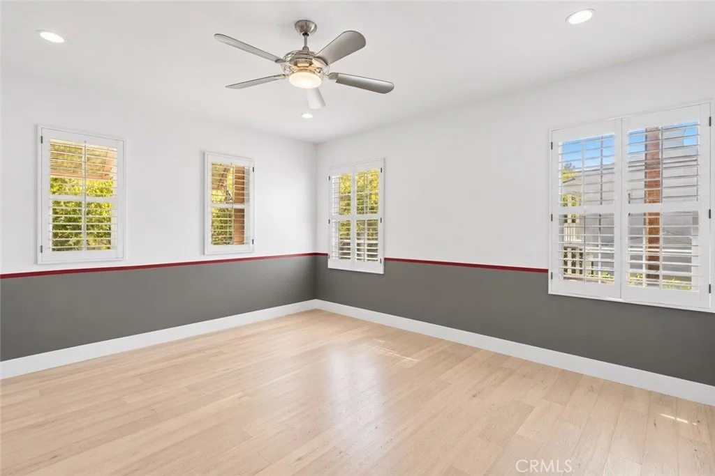 Photo of 25 Peppertree