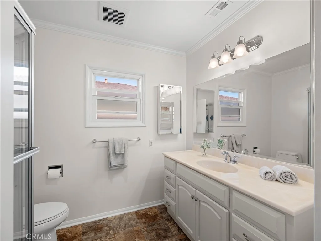 Photo of 1731 Iris Avenue