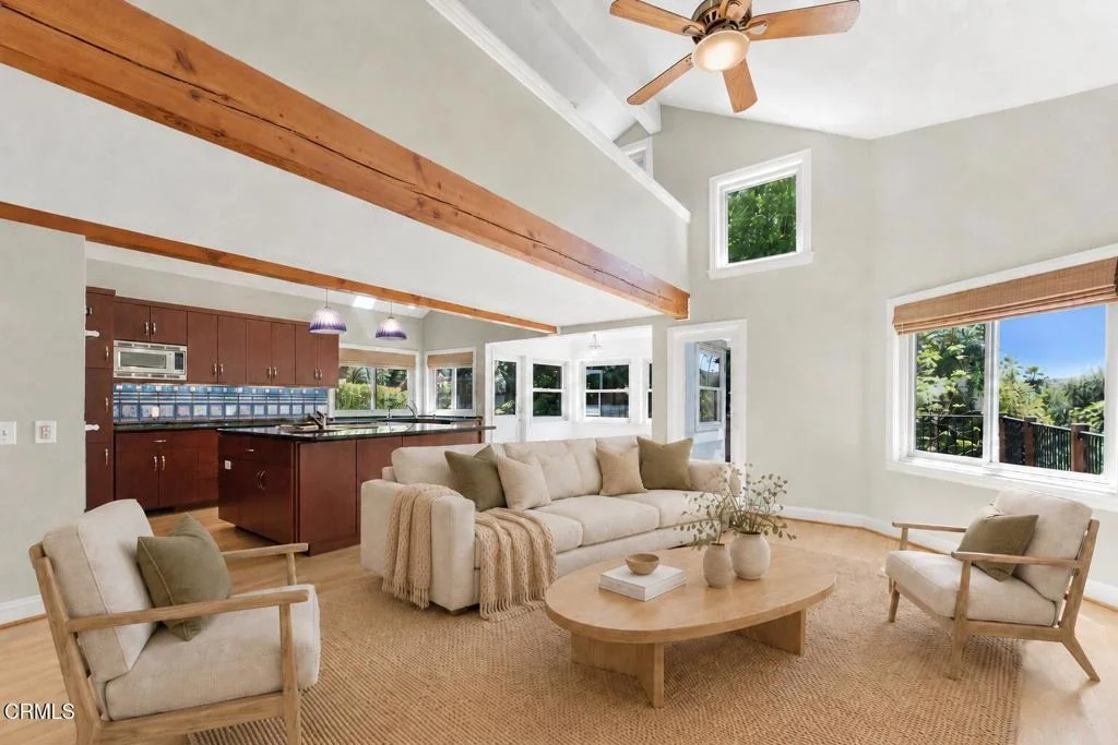 Photo of 405 Woodcliffe Road