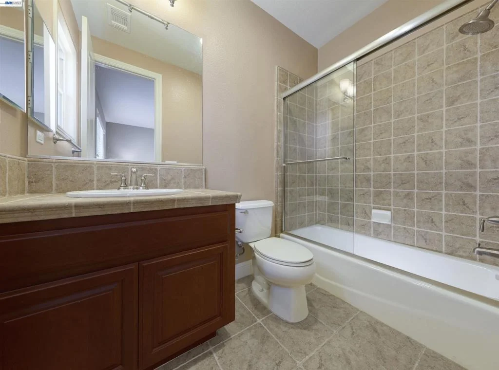 Photo of 131 Arundel Dr