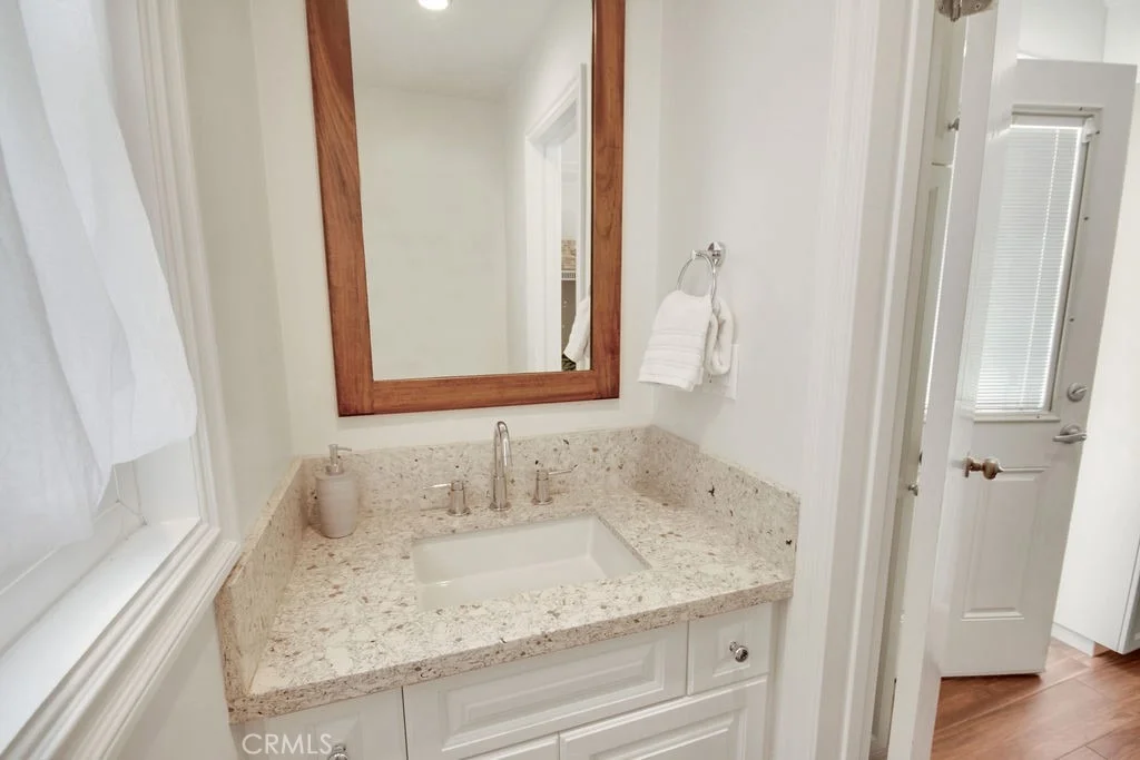 Photo of 1212 N Lemon