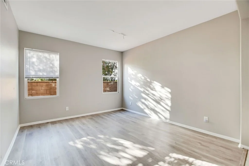 Photo of 307 Monument Parkway
