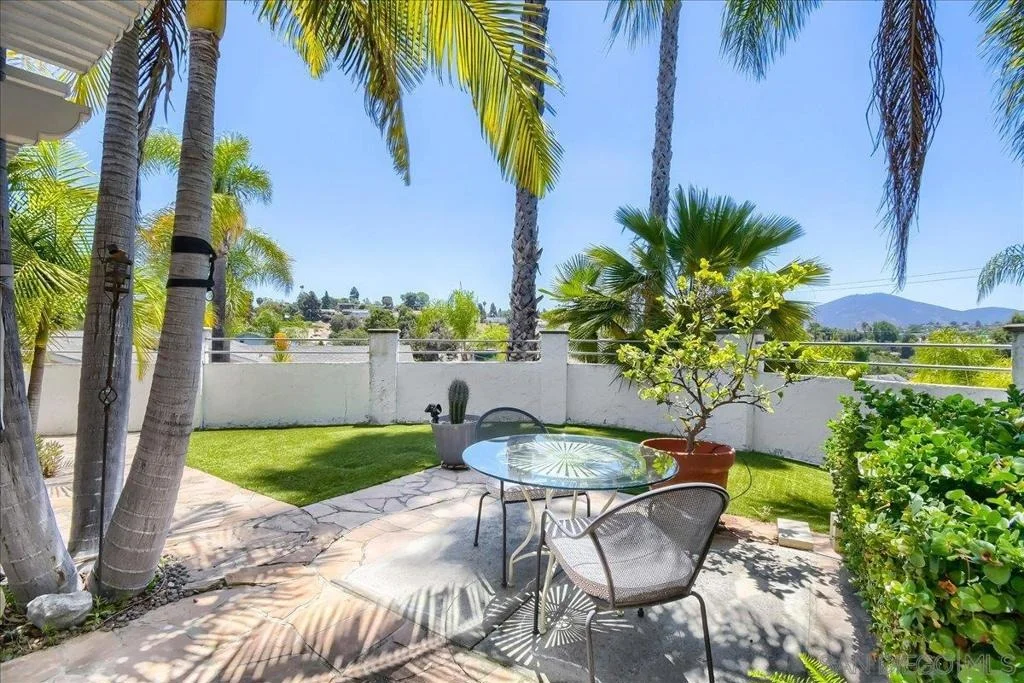 Photo of 10162 Sierra Madre Rd