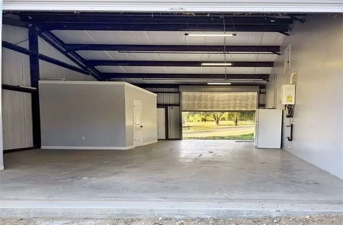 Photo of 1116 1120 Rolling Oaks Drive