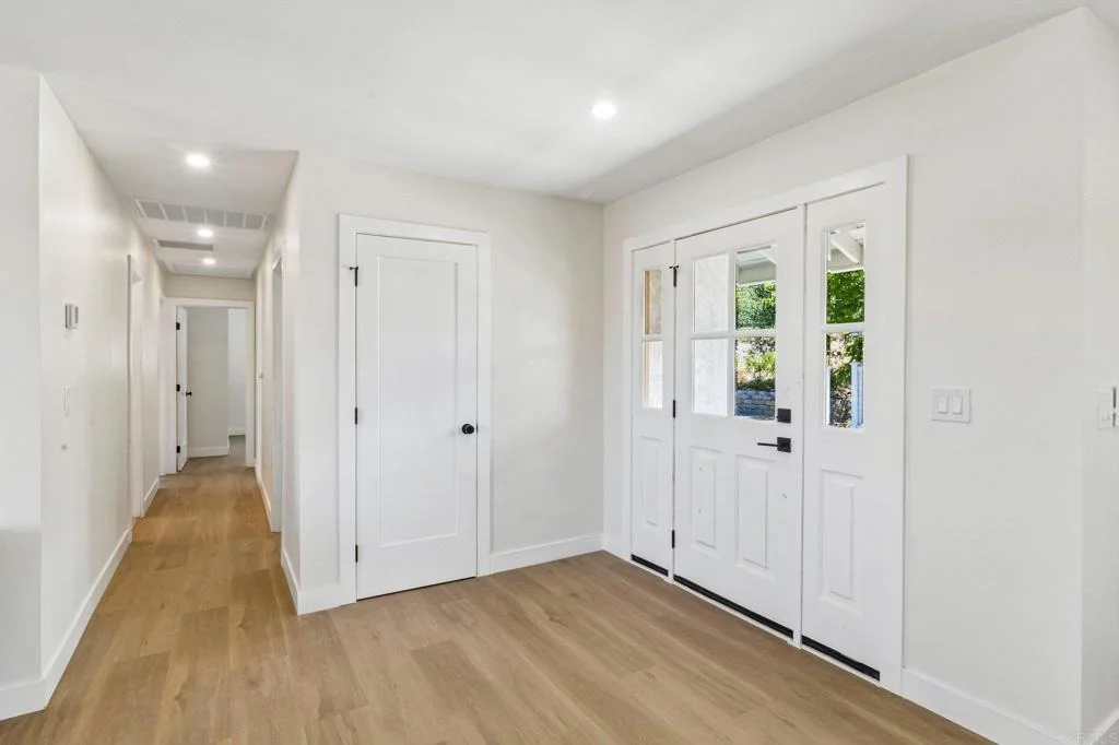 Photo of 221 Colina