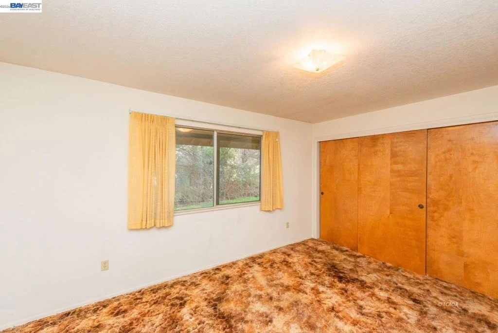 Photo of 376 Mountain View Dr.
