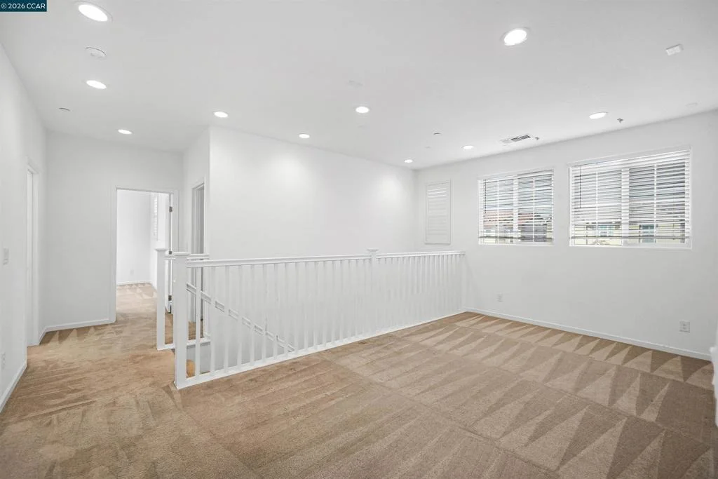 Photo of 531 Lavender Dr