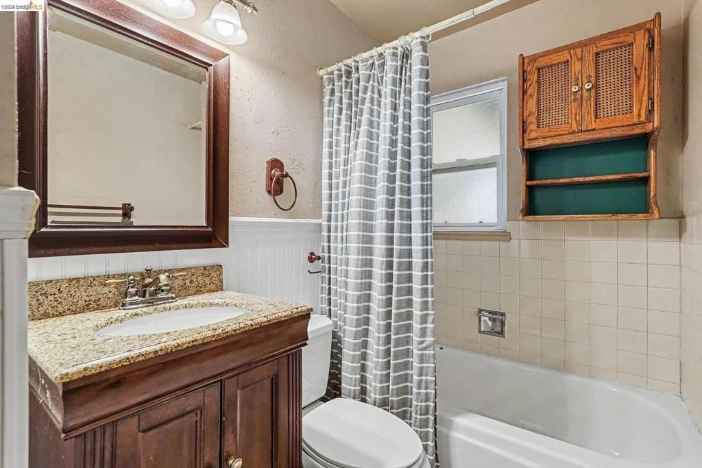 Photo of 1126 Mission Dr