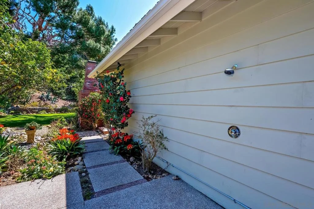 Photo of 6455 Avenida Wilfredo