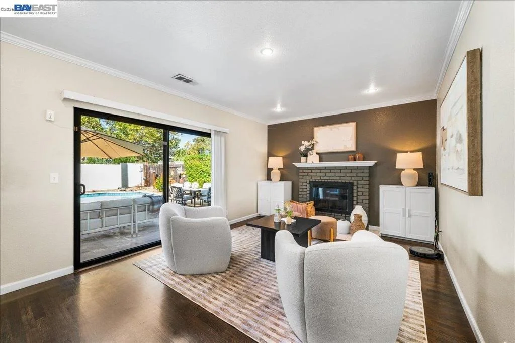 Photo of 586 Colusa Way
