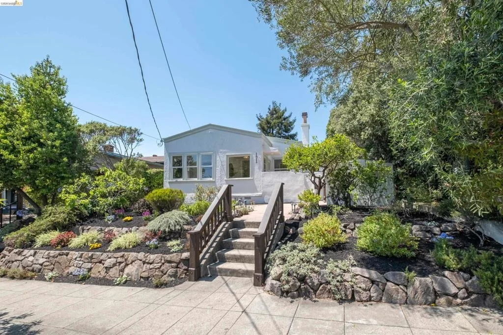 Photo of 1611 Rose St