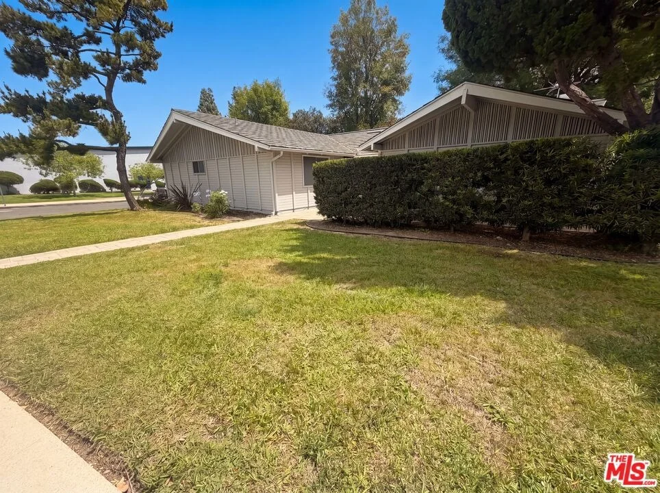 Photo of 18400 Bermuda Street