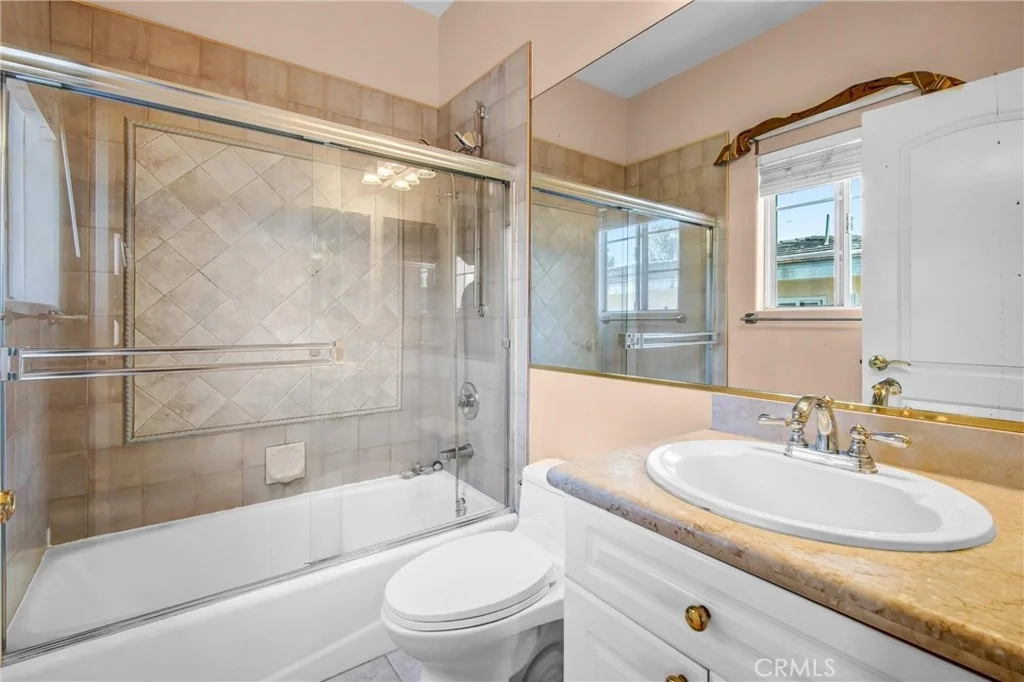 Photo of 2223 S 2nd Avenue