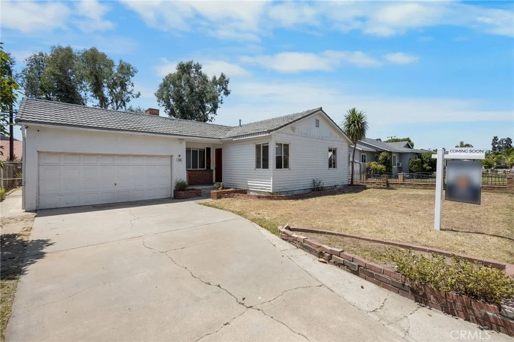 Photo of 380 S Devon