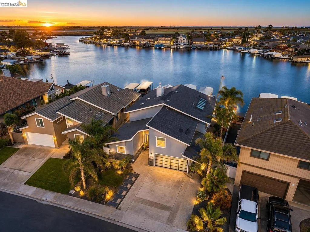 Photo of 671 Willow Lake Rd