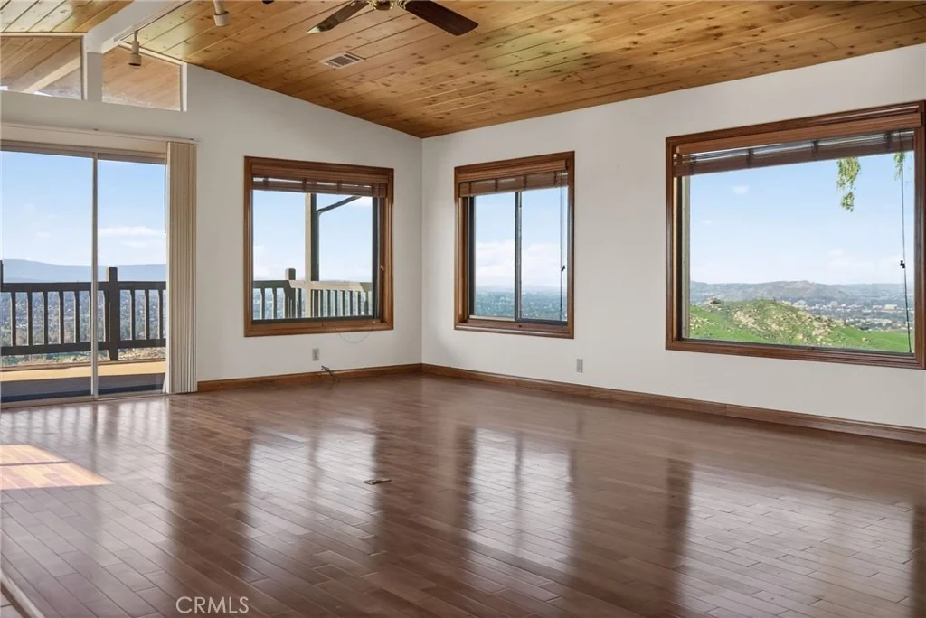 Photo of 20682 Hill Top Drive