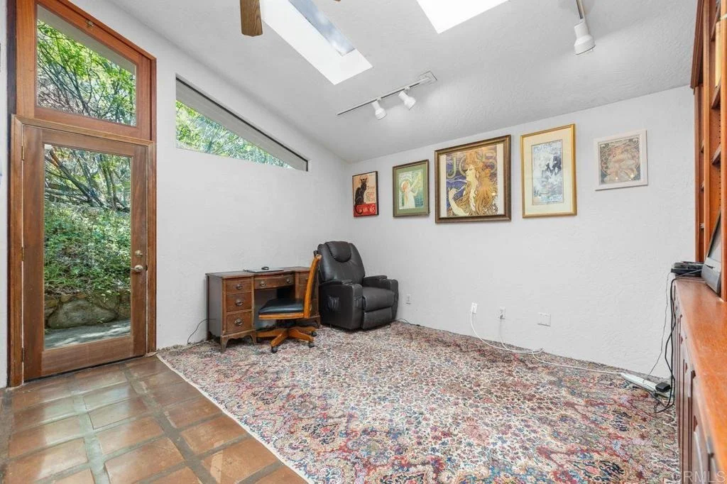 Photo of 29560 Lilac Road