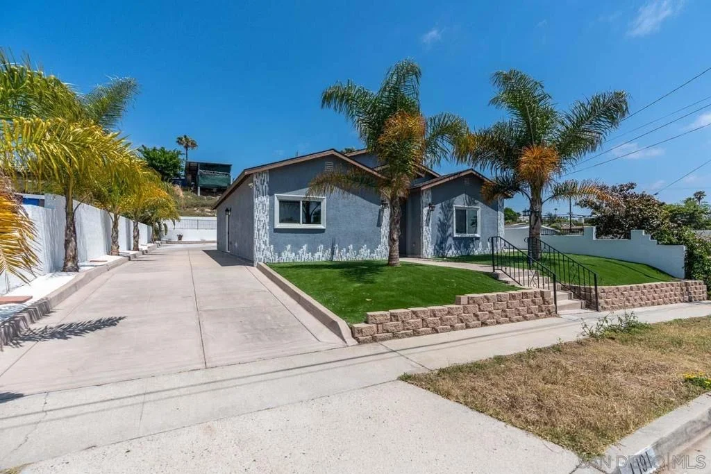 Photo of 1191 Myra Ave