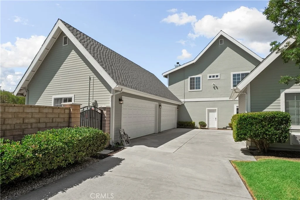 Photo of 26983 Pilgrim Road