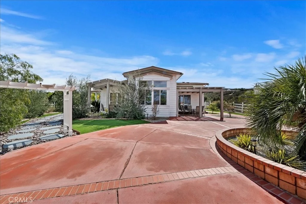 Photo of 39565 Spanish Oaks Drive