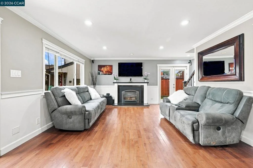 Photo of 4074 Hamlet Ct