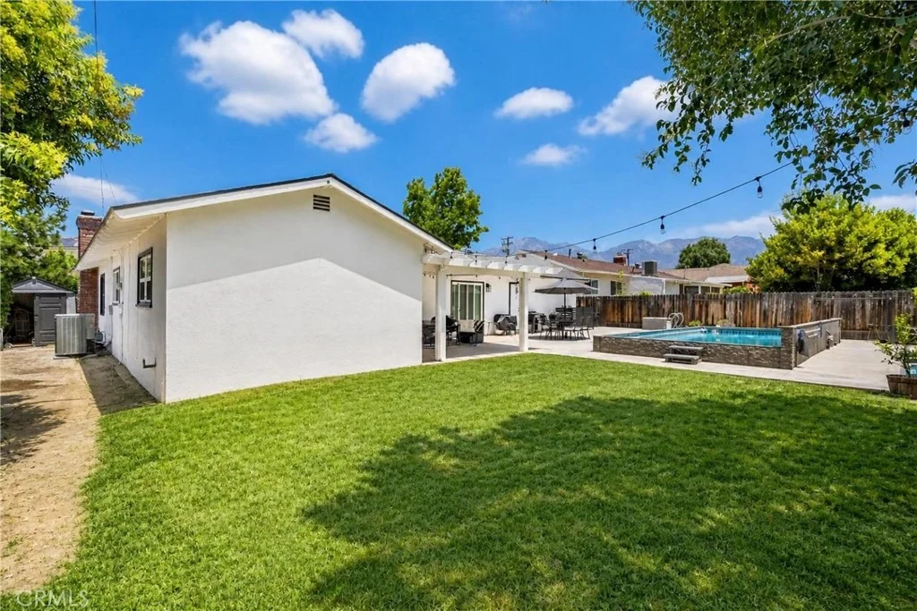 Photo of 33825 Washington