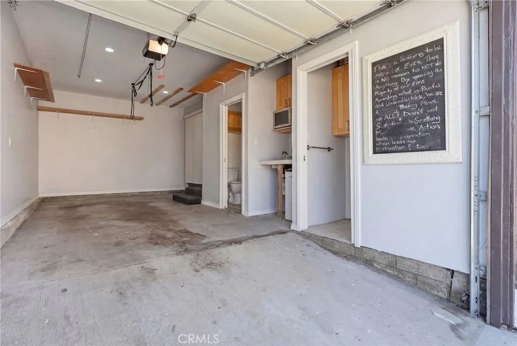 Photo of 6600 E Ocean