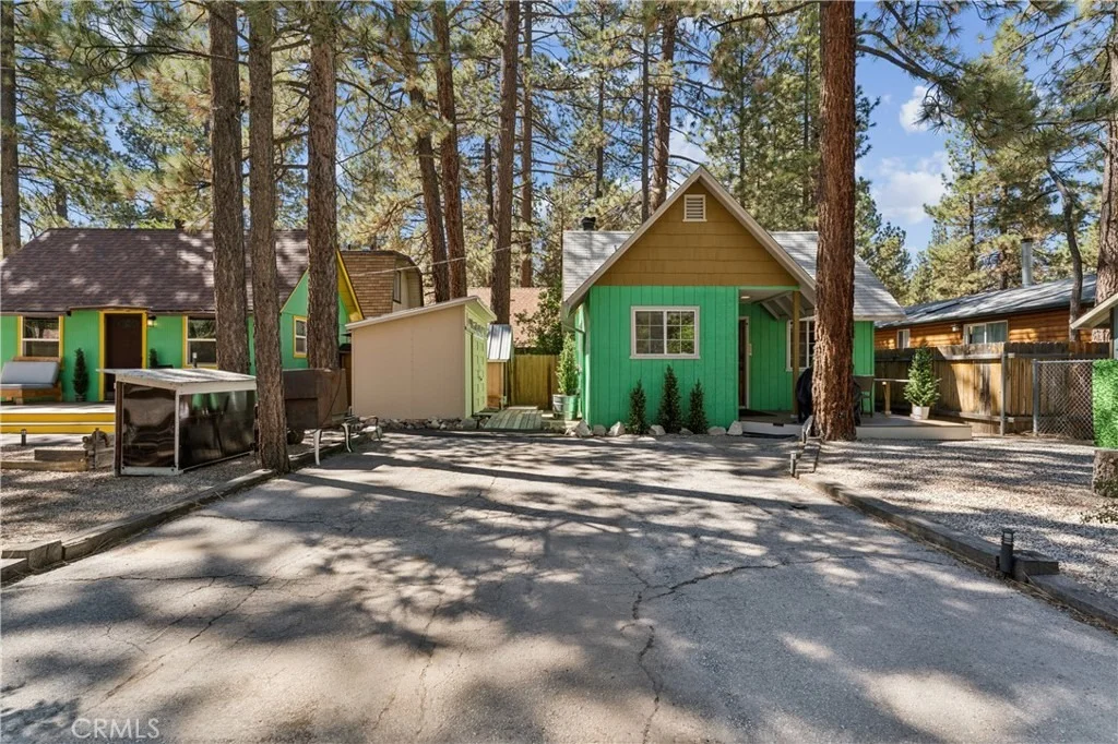 Photo of 903 W Rainbow Boulevard