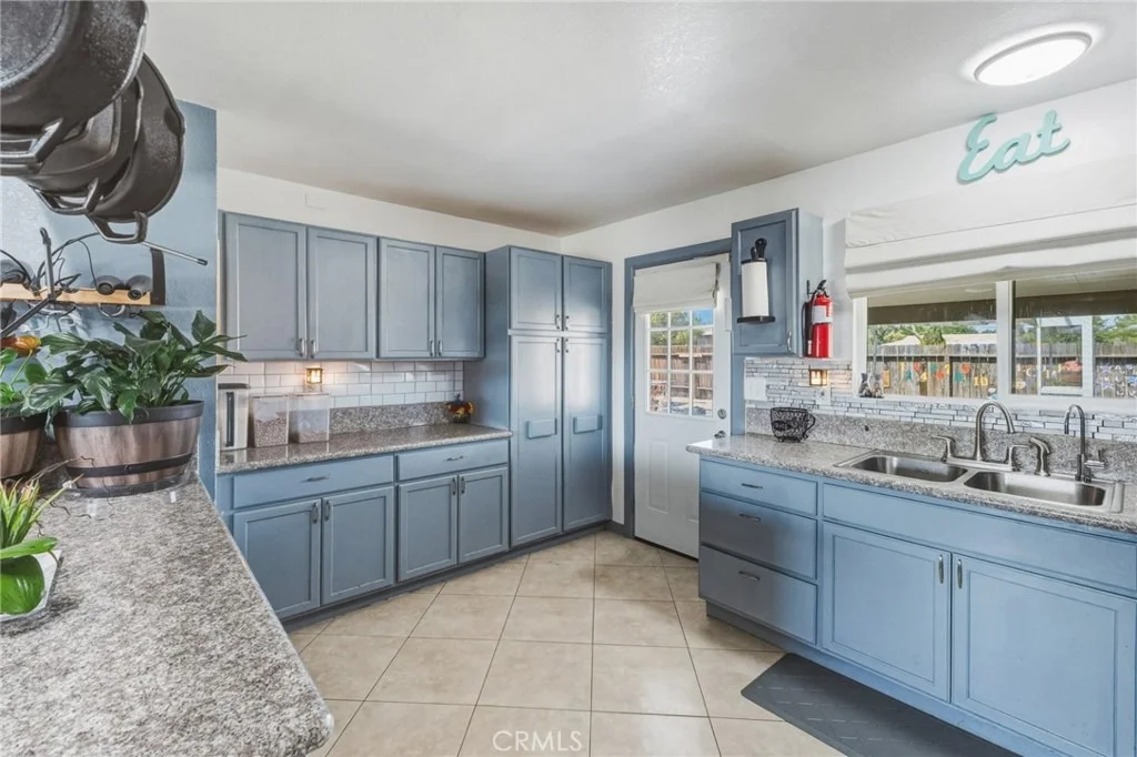 Photo of 9172 Jacaranda