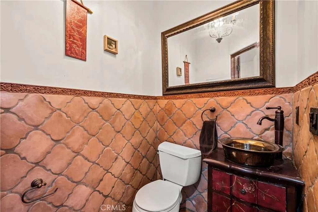 Photo of 2037 Hill Drive