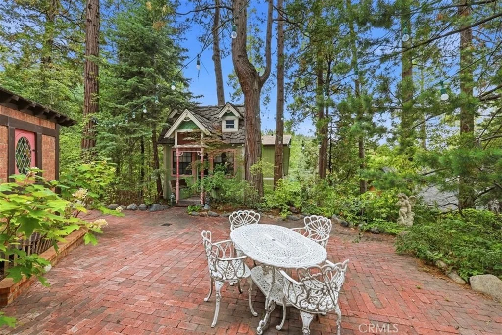 Photo of 24818 Felsen Drive