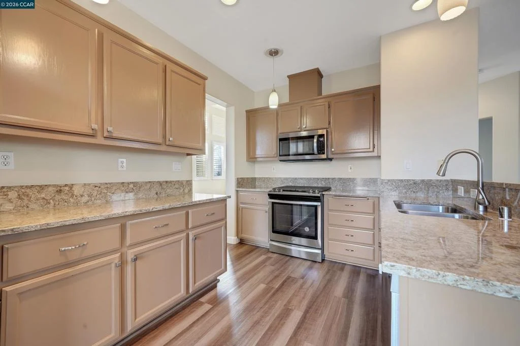 Photo of 738 Marsh Pl